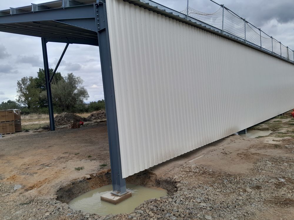 HANGAR POUR STOCKAGE