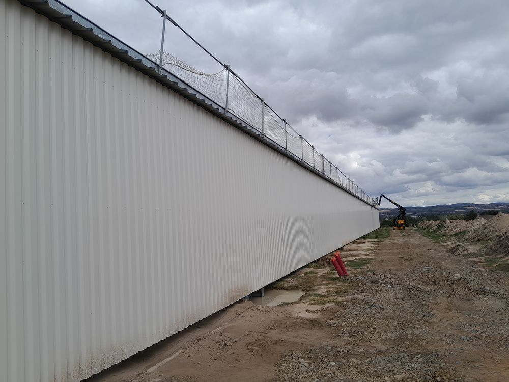 HANGAR POUR STOCKAGE
