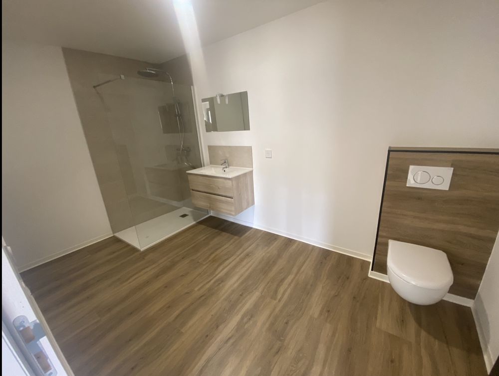 Maison rénovée avec goût - Proche commerces et plages