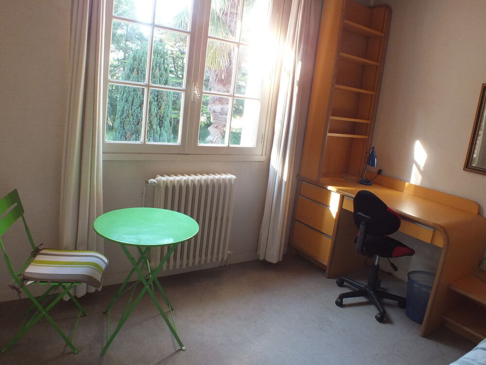 Chambre pour 1 étudiant non fumeur, proximité IFSI et Pôle U