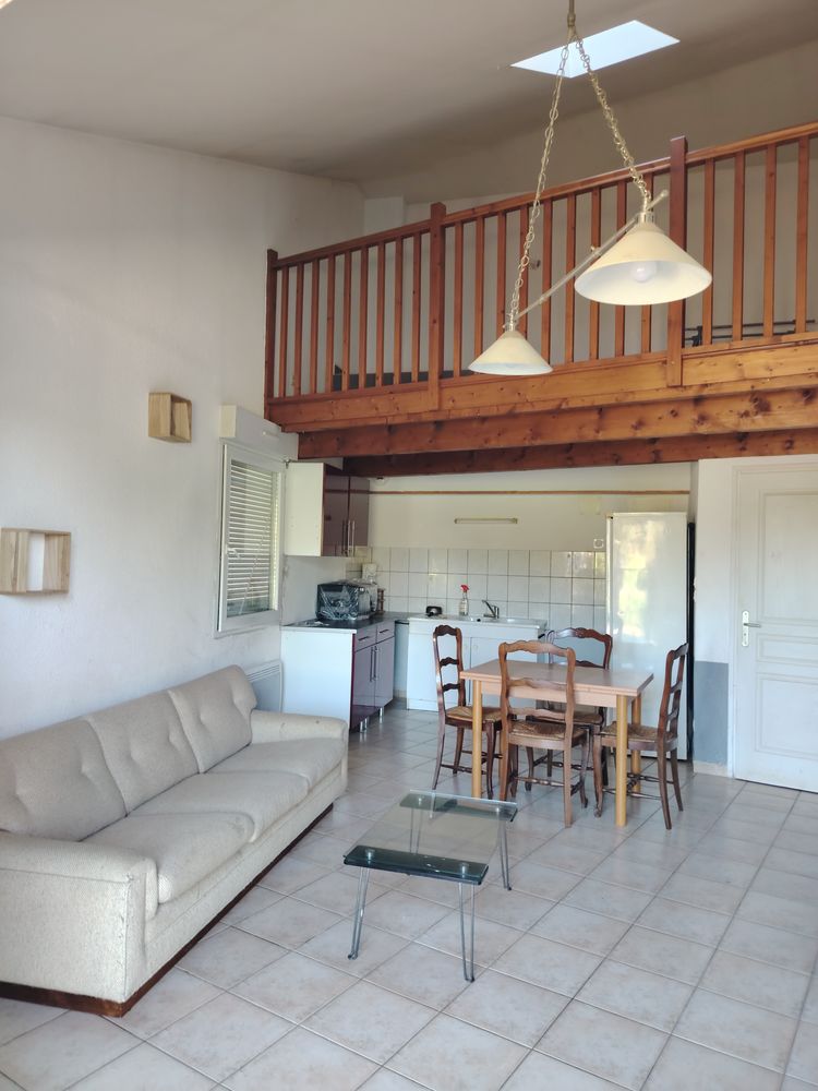 LOT DE 3 STUDIOS MEUBLE , 47 , 37 , 37 m2 Total : 122,30 m2