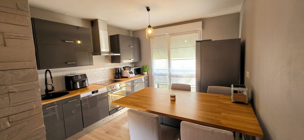 Appartement T5 (2009) de102 m² avec terrasse & double garage