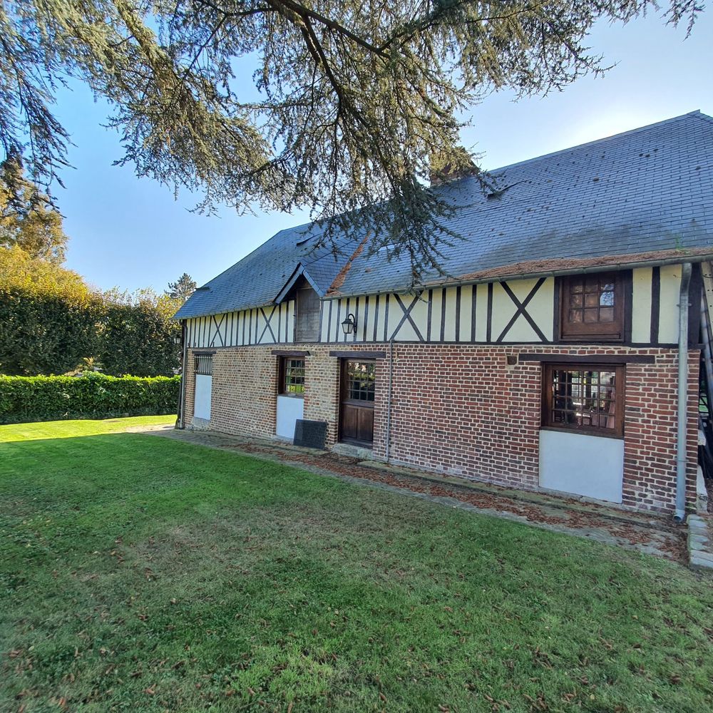 maison ancienne de caractère et dépendances en pleine ville