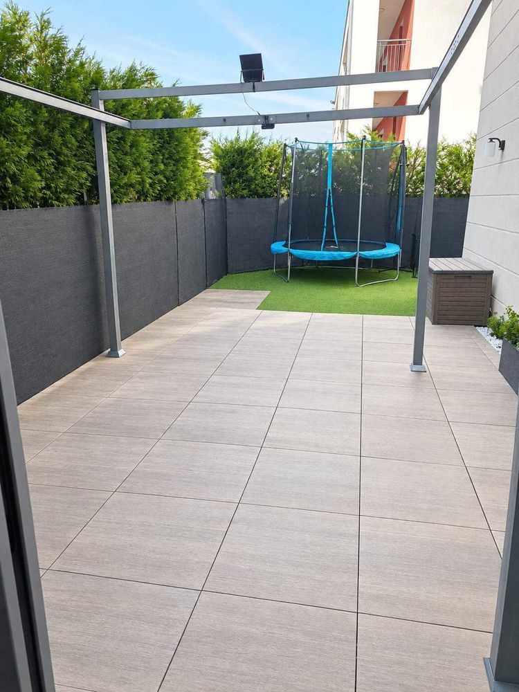 DUPLEX FAMILIAL DE 143M2 AVEC JARDIN PRIVATIF DE 60M2