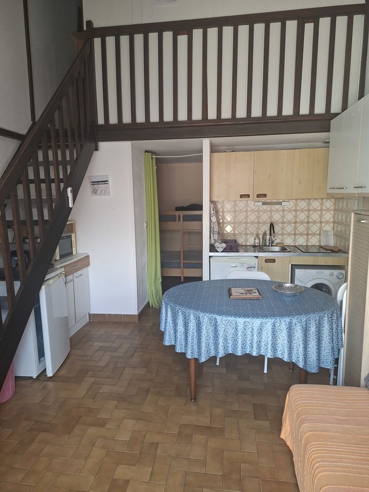 Pavillon t2 port la nouvelle proche plage