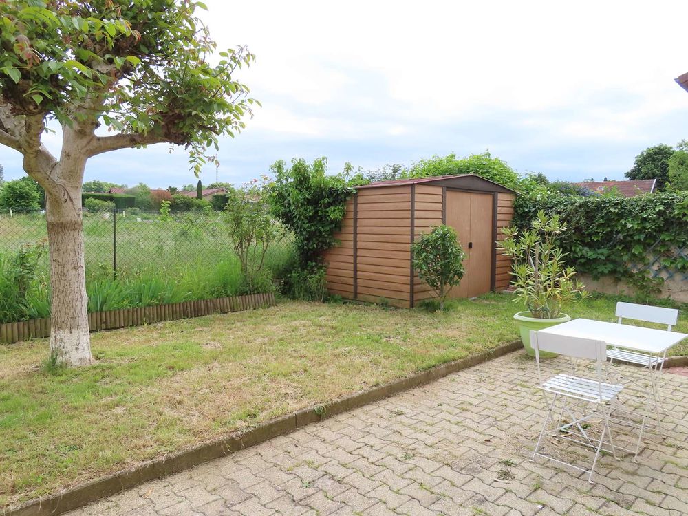 Appartement 85 m² en rez -de- jardin /garage 24m² attenant