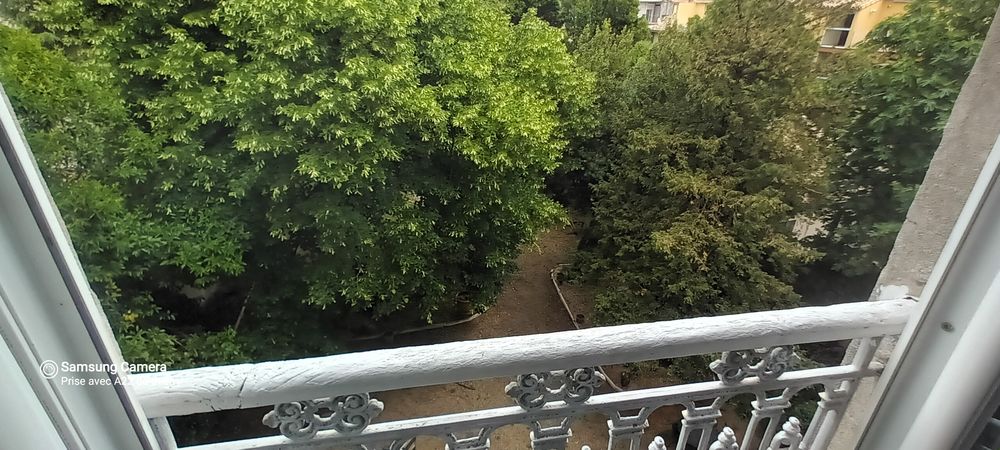 Particulier Appartement 2 pièces rue Séguier Nîmes