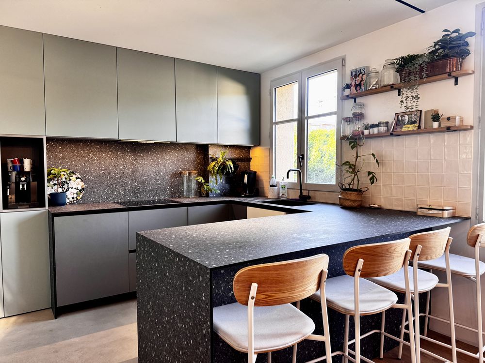 Appartement T3 possible T4 Tassin horloge