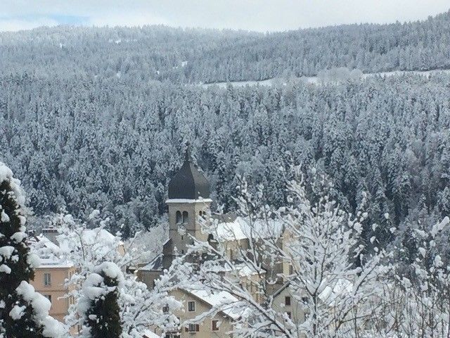CHALET RÉNOVÉ À JOUGNE