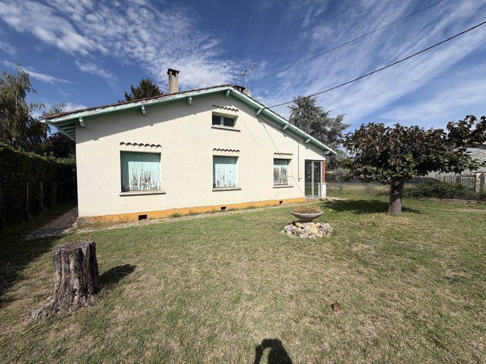 MAISON SUR TERRAIN DE 1600m2 - RARE SUR LE SECTEUR