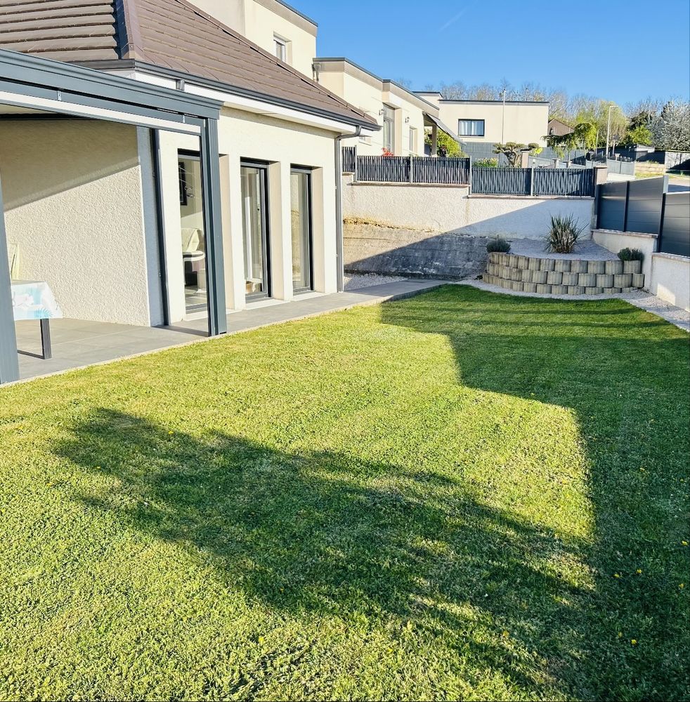Maison contemporaine à Dole
