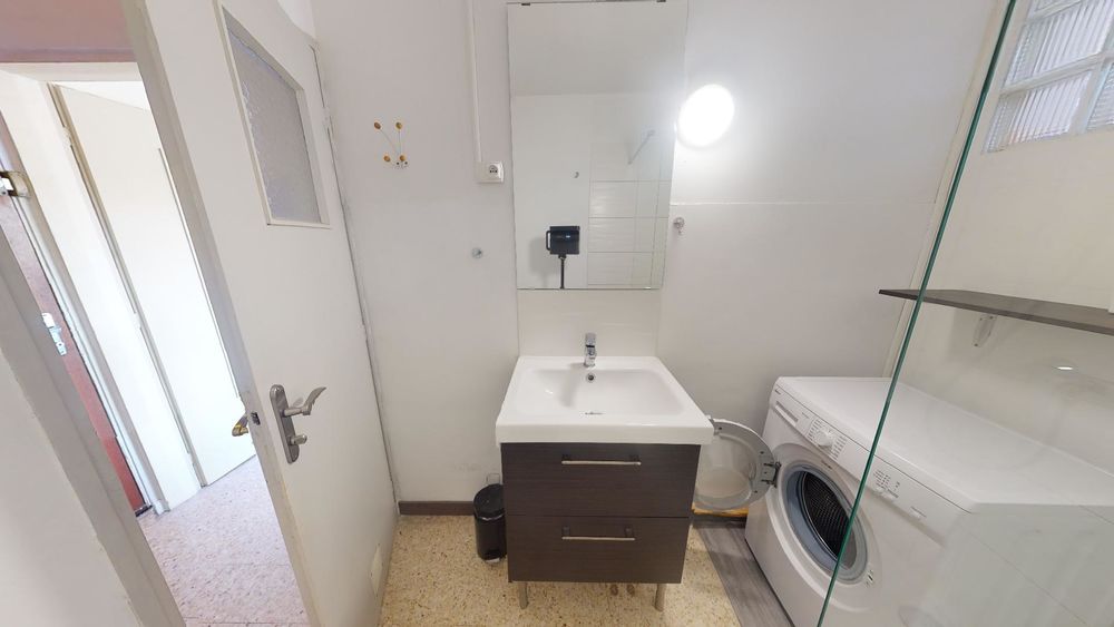 Studio meublé 25 m² avec balcon, cuisine équipée et vue déga