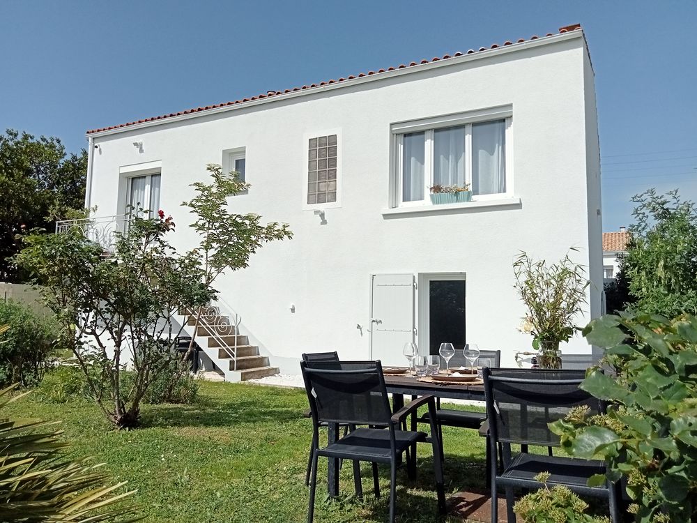 595 m² de terrain ? 155 m² habitables ? 4 chambres ? 499 900