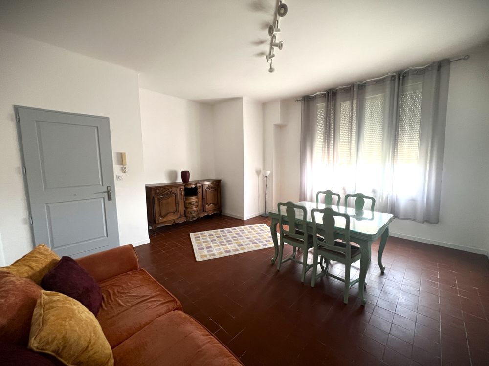 3 pièces, meublé, clair, calme, entièrement rénové - 77 m² -