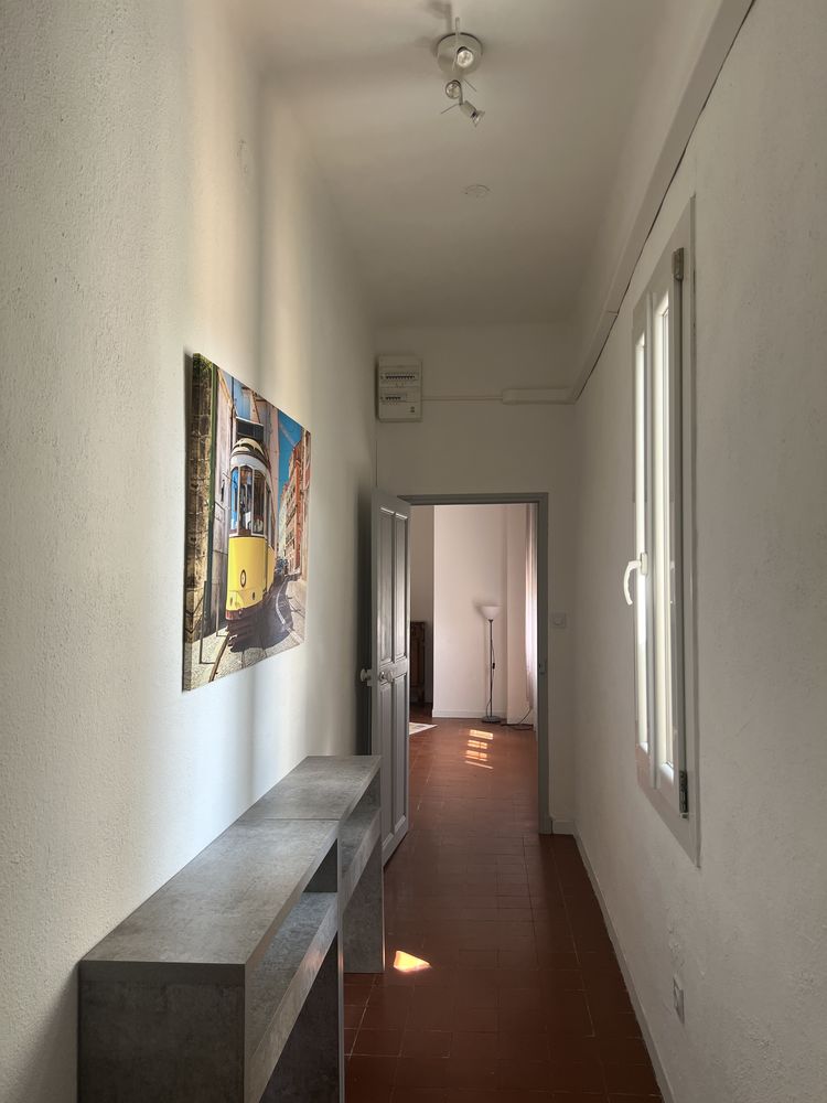 3 pièces, meublé, clair, calme, entièrement rénové - 77 m² -