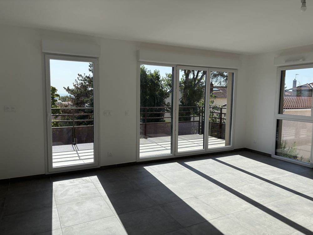 - Appartement neuf T3 de 72m2 à Messimy (69510)