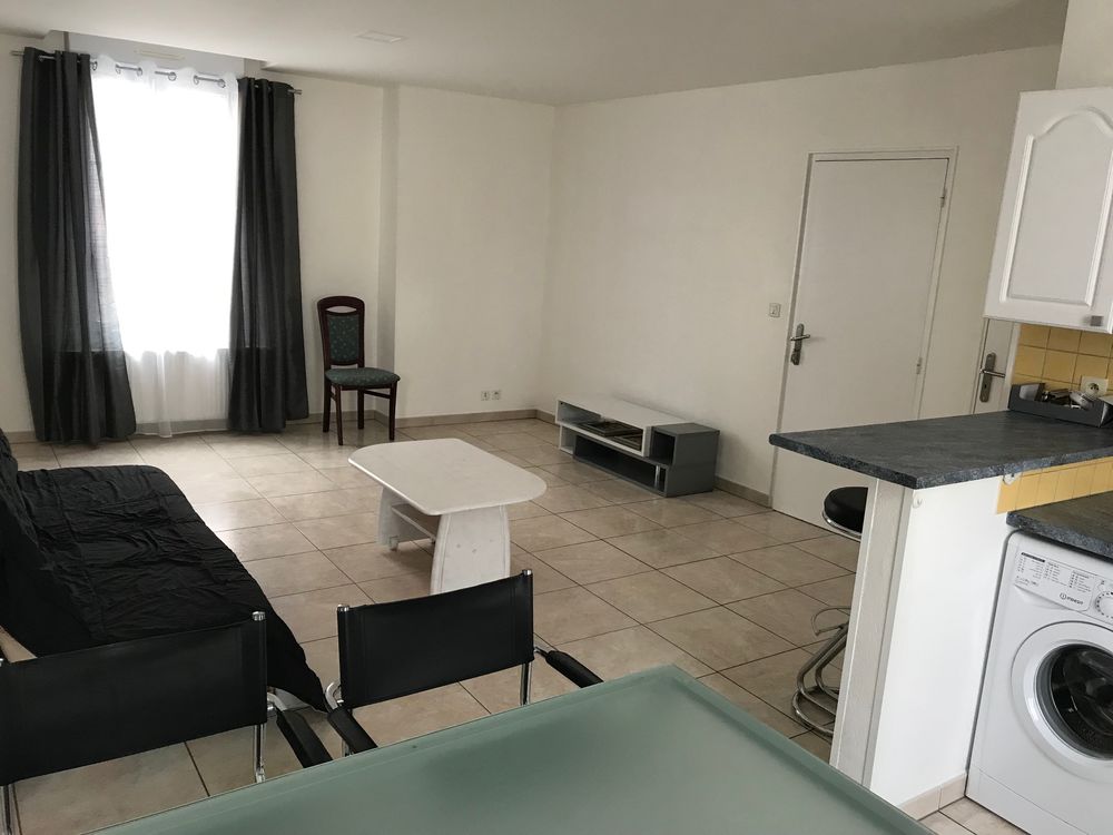 Troyes, beau F3 avec mobilier, TBE