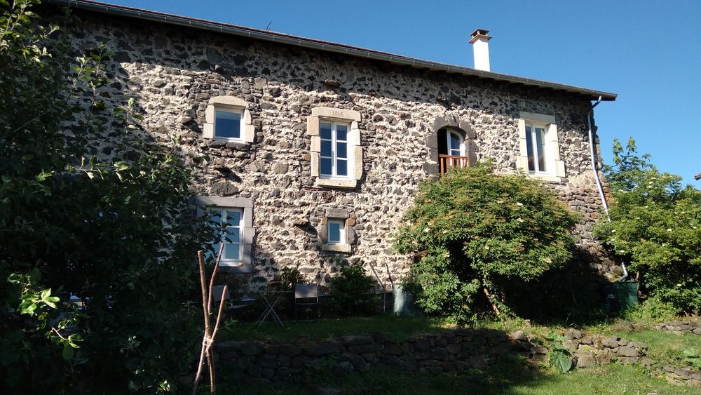 Grande maison avec jardin - quartier calme