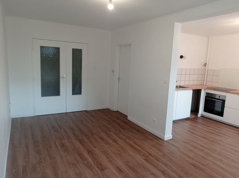 Appt T2 en RDC avec terrasse fermée à Besançon St-Claude