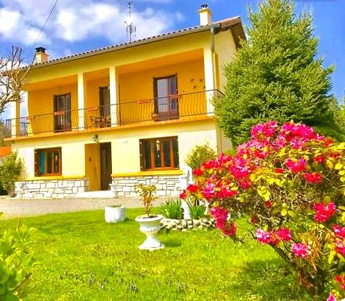Maison rénovée 160 m² vue Pyrénées terrain arboré 2 000m2