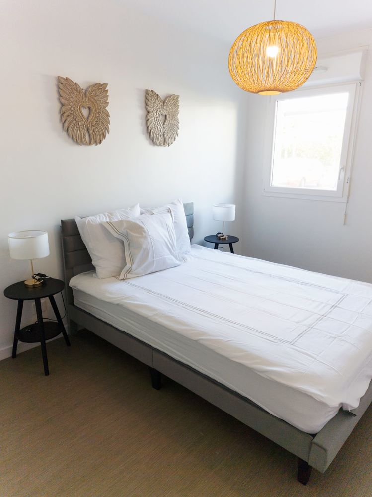 T2 meublé 43 m2- Balcon- Parking- Tram A