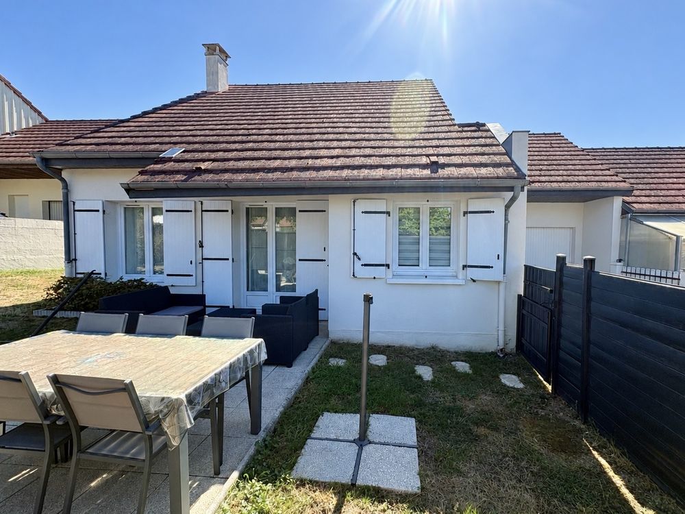 Maison de plain-pied 3 chambres avec jardin et garage