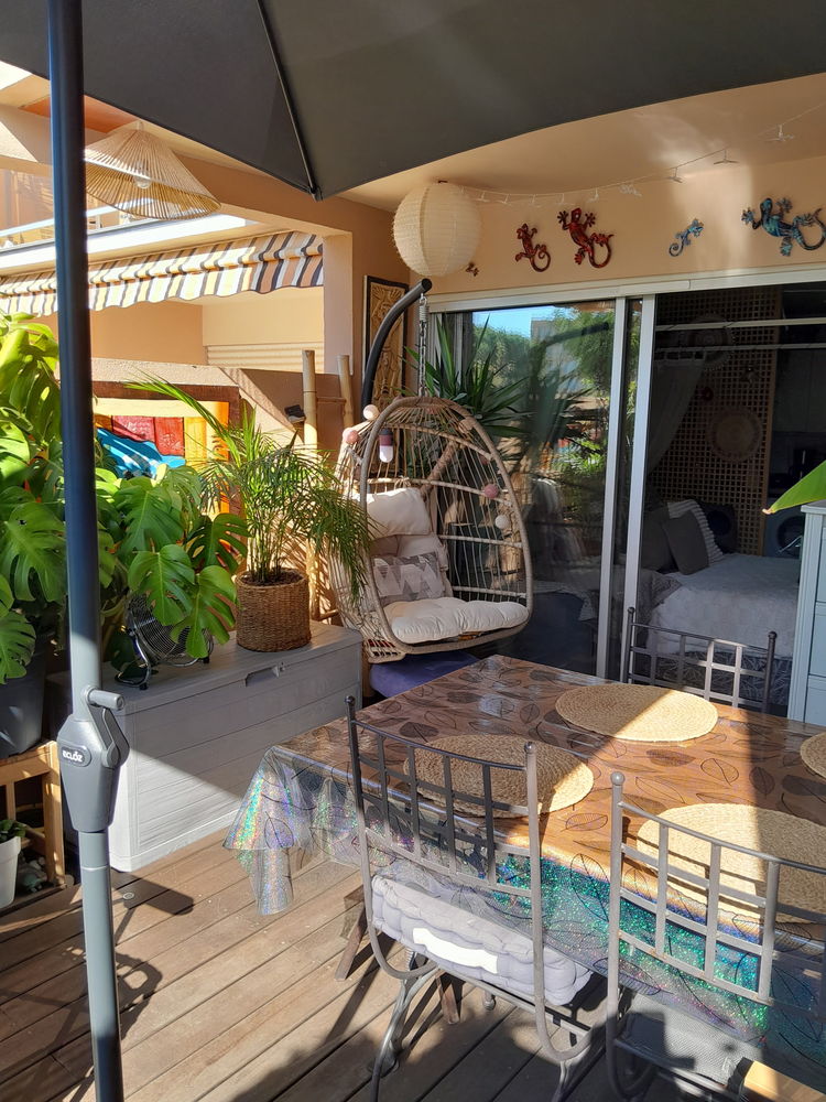 rez-de-jardin avec jardin privatif et parking