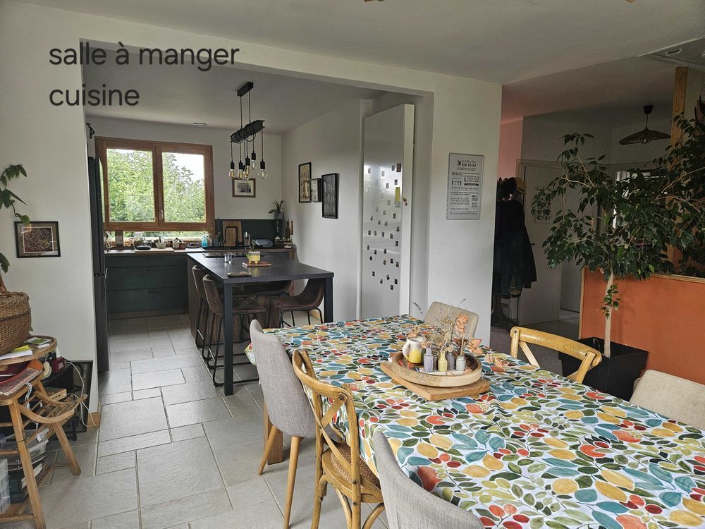 maison familiale avec studio indépendant