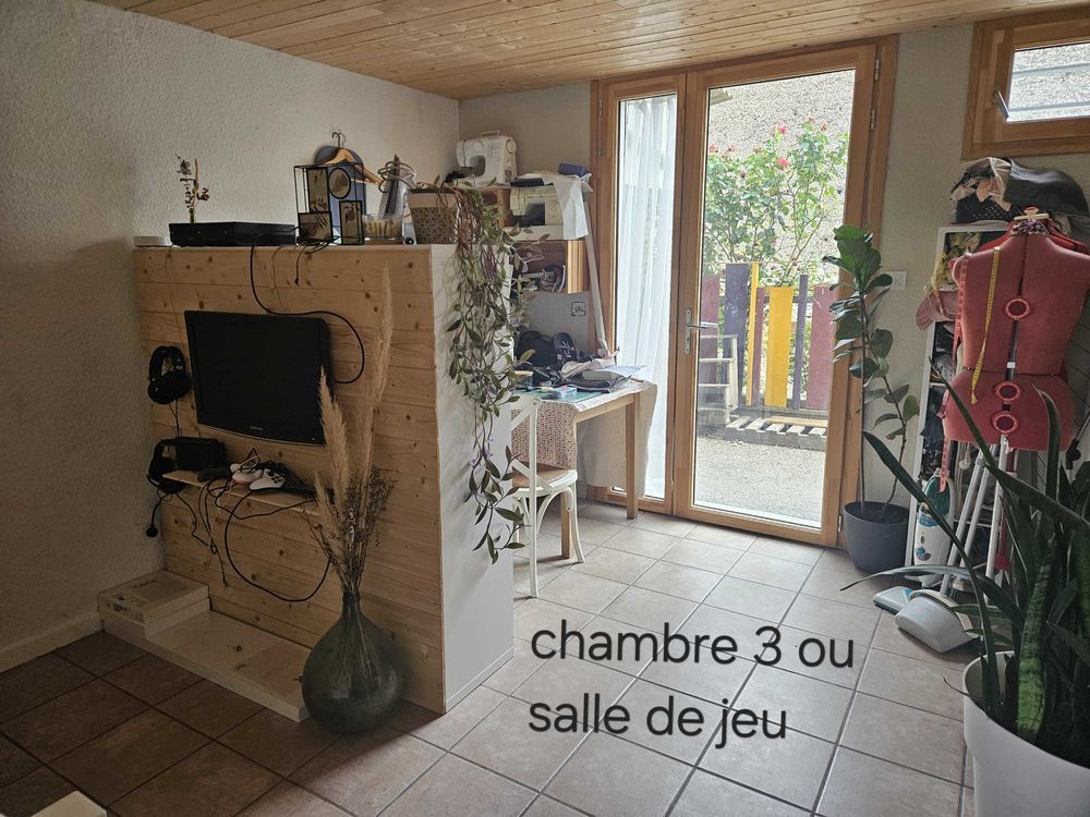 maison familiale avec studio indépendant