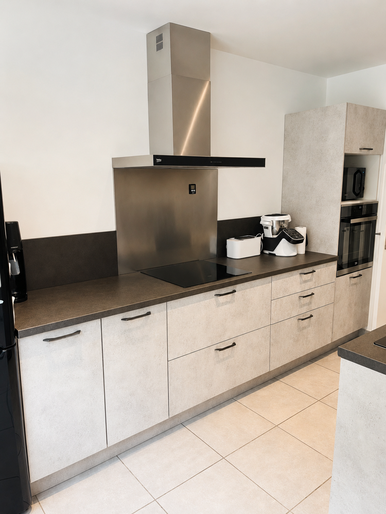 Gières Appartement T3 rénové avec CLIMS REVERSIBLES