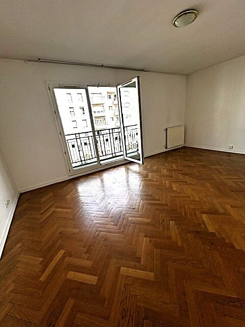Courbevoie ? Appartement lumineux 3 pièces de 62 m²