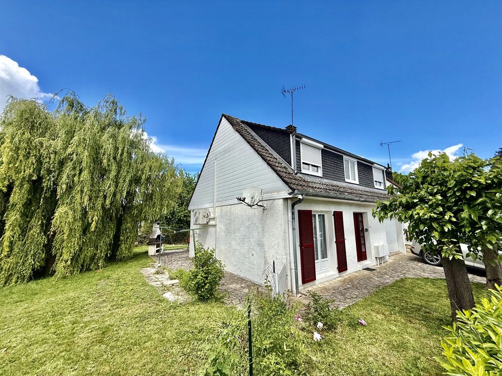 Maison indépendante 4ch/ss-sol complet/749 m²/ solaire/Clims