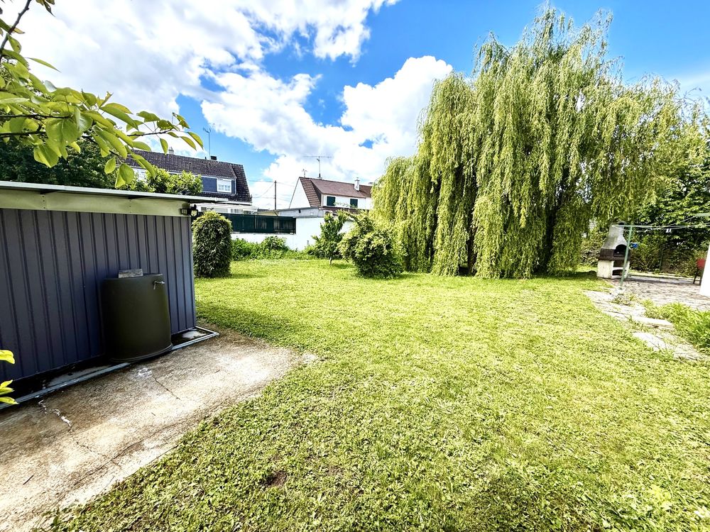 Maison indépendante 4ch/ss-sol complet/749 m²/ solaire/Clims
