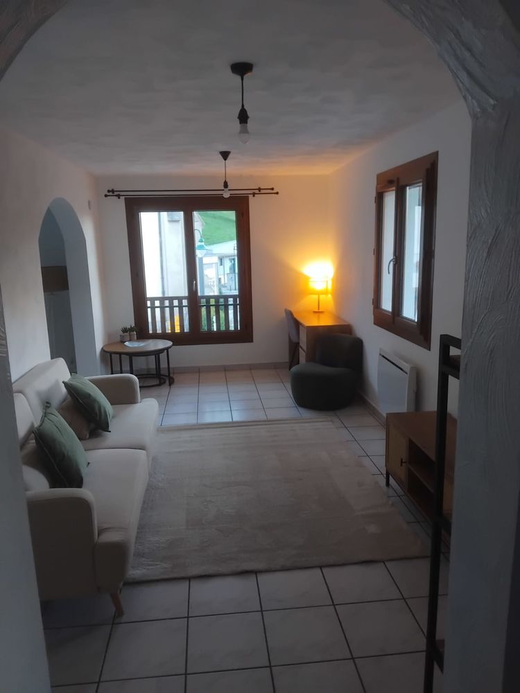 Magnifique T4 Duplex meublé à neuf - 103 m² utiles - Sainte-