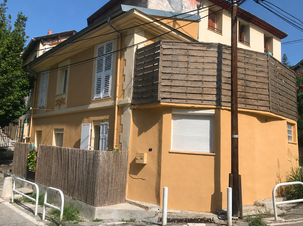 NICE NORD - SAINT-SYLVESTRE - MAISON 60m² - 2 APPARTEMENTS