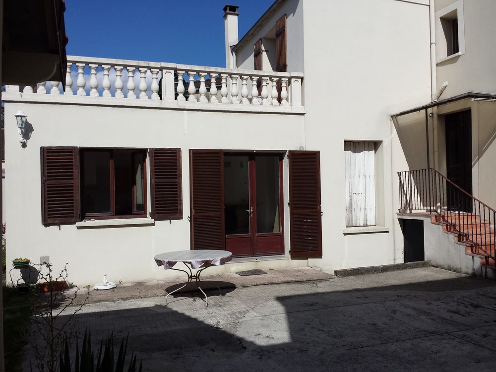 Montfermeil: Logement rdc T5 avec jardin + 2 bureaux et jard