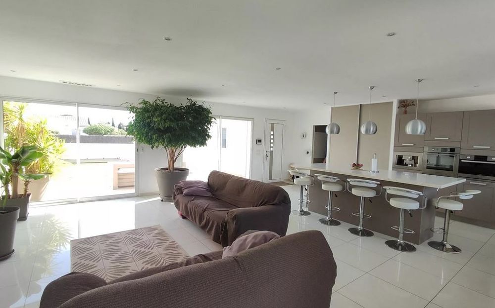 156 M2