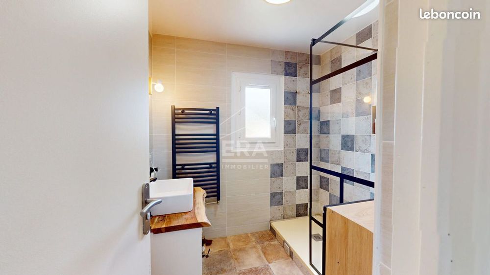 Propriété 5 pièces 108 m²