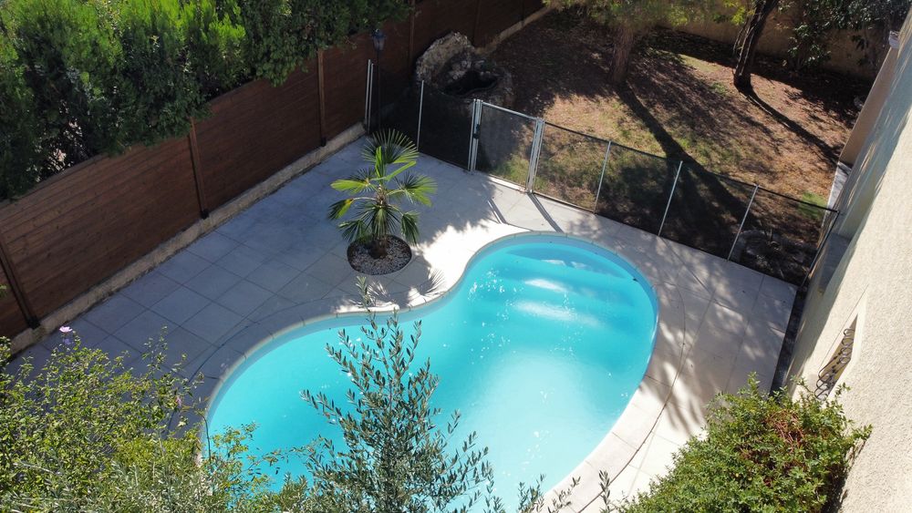 Maison 5 pièces de 114m² avec piscine chauffée et garage