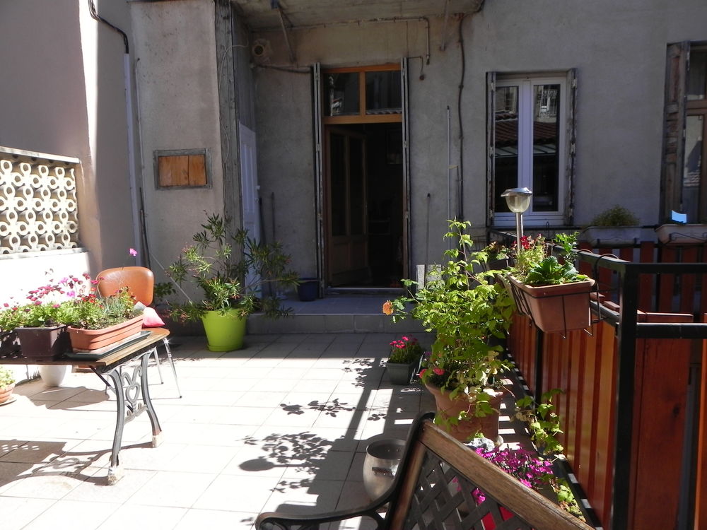 Appartement lumineux + dépendance