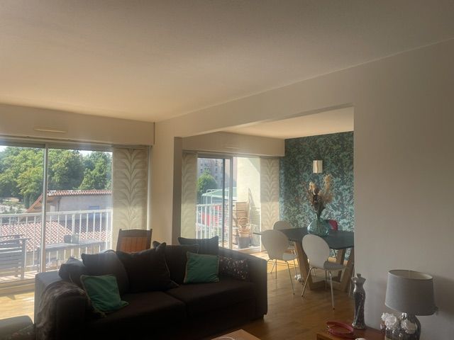 Superbe appartement traversant
