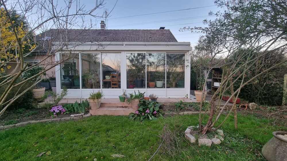 pavillon avec 2 dépendances sur 2152m de terrain