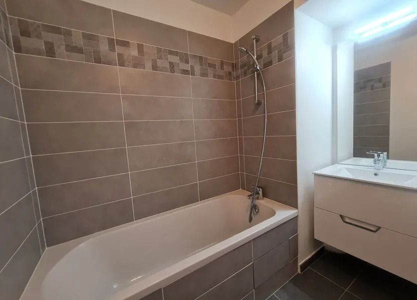Appartement T3 (62 m²) à COMBS LA VILLE