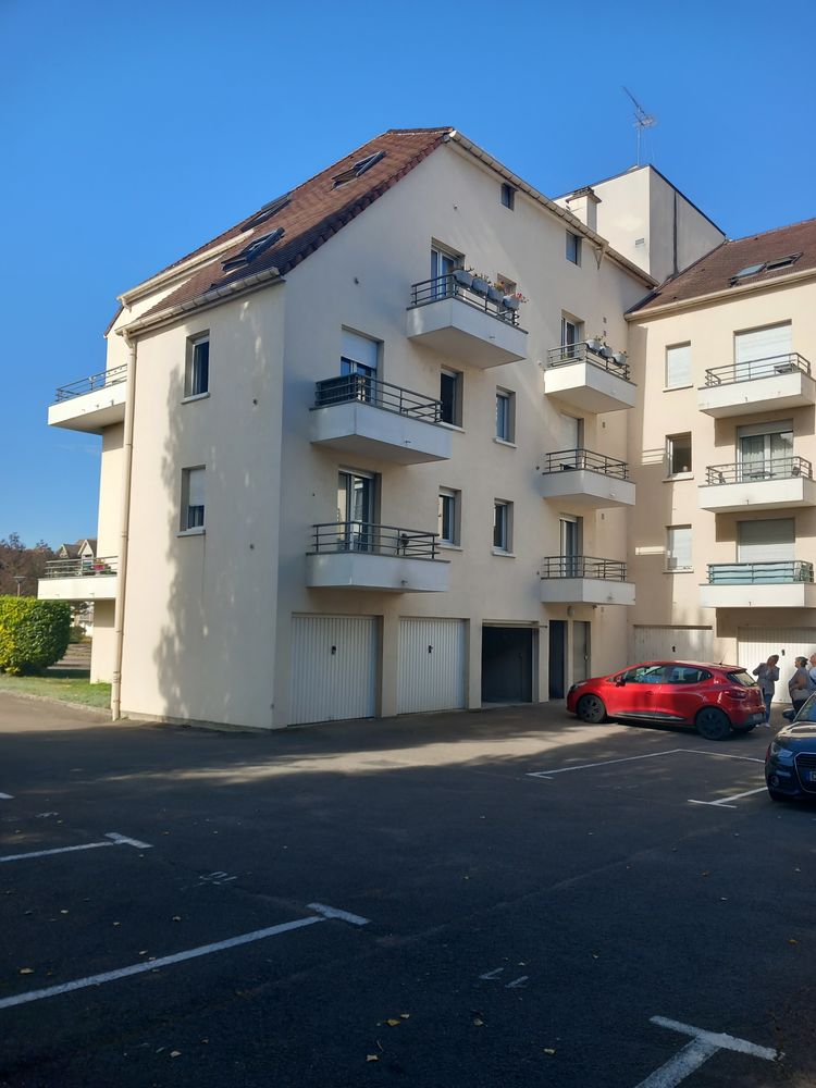 appartement T2 avec garage individuel fermé.