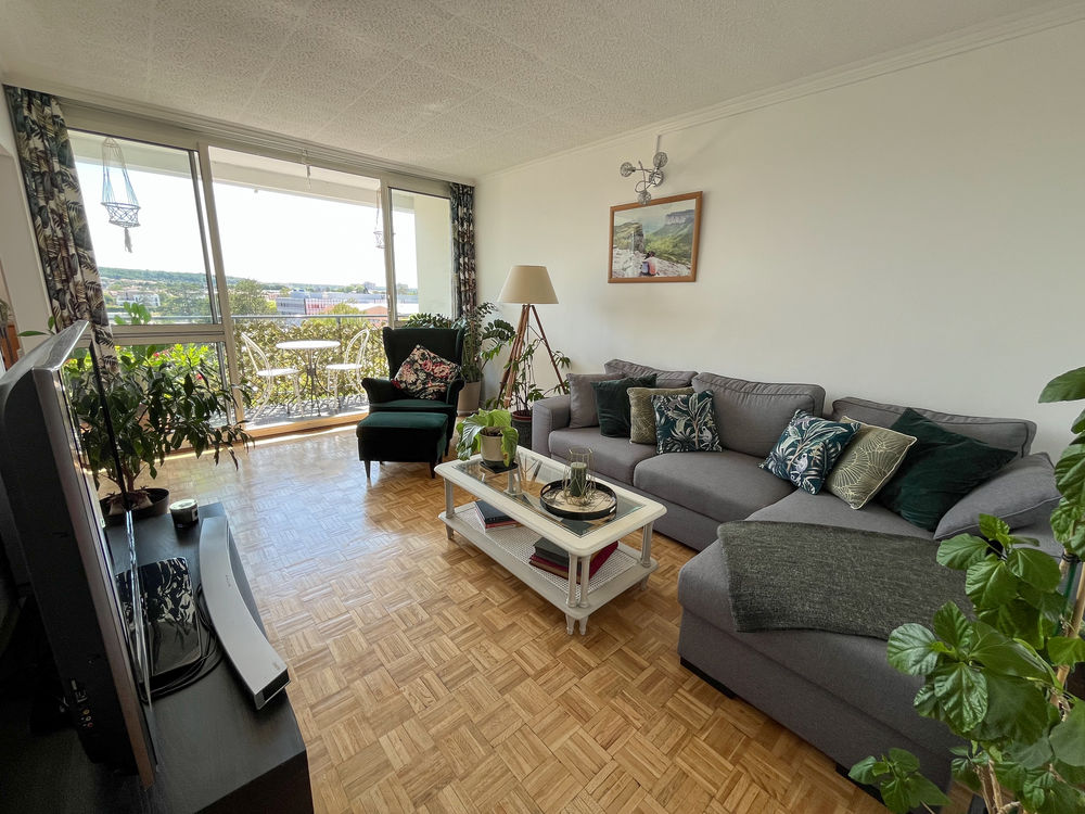 T5 lumineux de 86 m² - Balcon - DPE C - Les Clayes-sous-Bois
