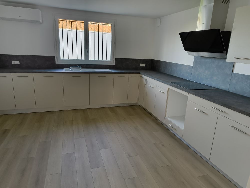 A semussac 10mn de royan appartement état neuf .,