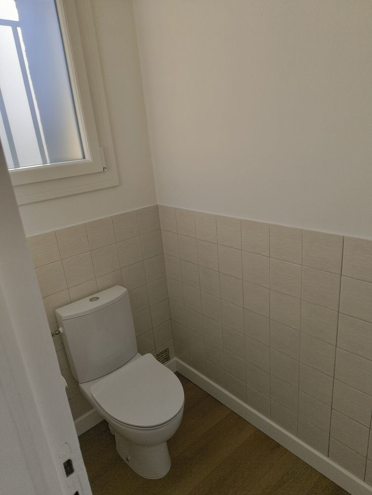A semussac 10mn de royan appartement état neuf .,