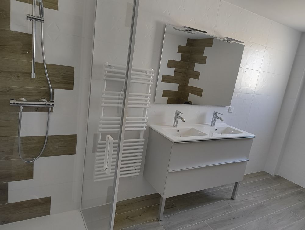 A semussac 10mn de royan appartement état neuf .,