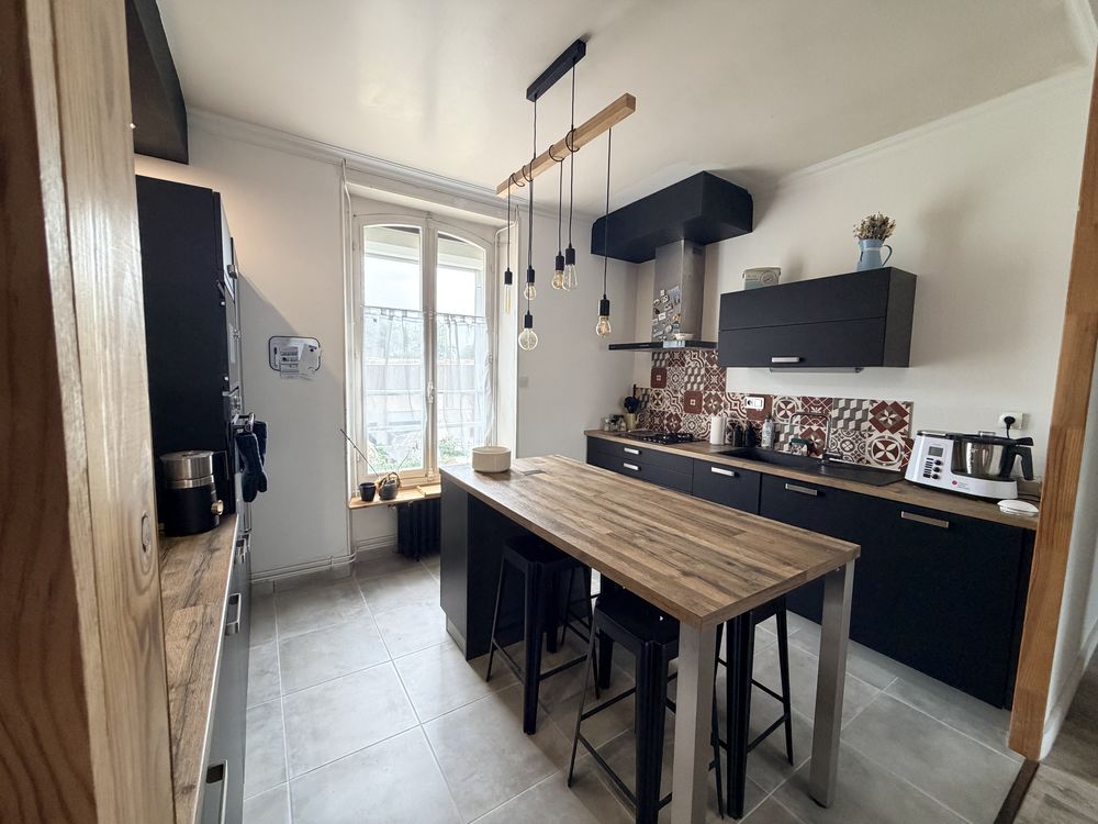 Briare, Appartement, duplex 120m2,sans charges,1h30 de Paris