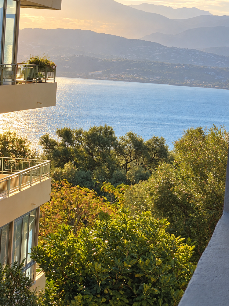 ? ENTRE PARTICULIERS ? T3 DE 88 M² ? AJACCIO